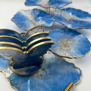 Sparkle resin serving set, Butterfly Coasters, Fancy resin Trays made by hand, Blue and gold resin, Birthday gifts
