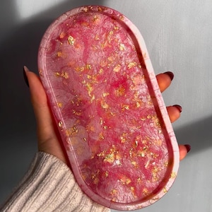 Handmade Resin Tray / Custom Jewelry Ring Dish / Color Oval Tray / Custom Gift / Mother's Day Gift / Birthday Gift / Epoxy Resin Tray/Pad